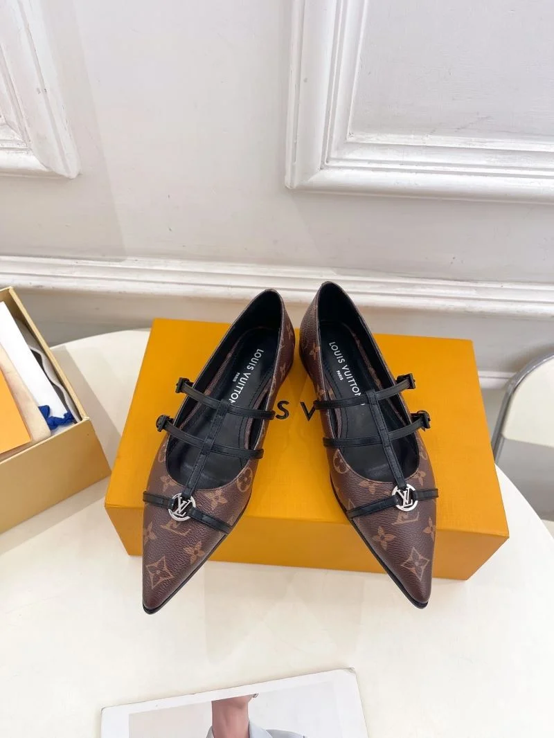 NewStyle Louis Vuitton Flat Shoes 31285