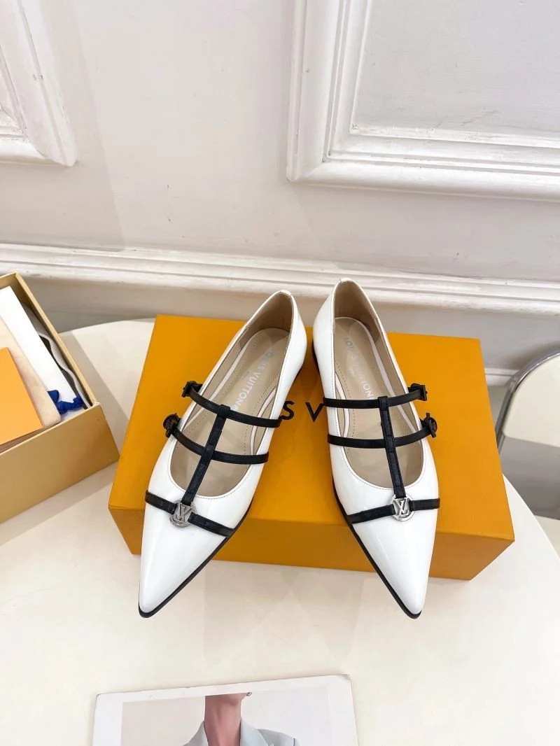 Sophisticated Louis Vuitton Flat Shoes 31305