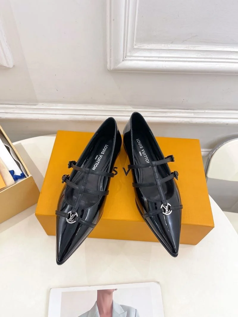 Louis Vuitton Flat Shoes Compact 31289