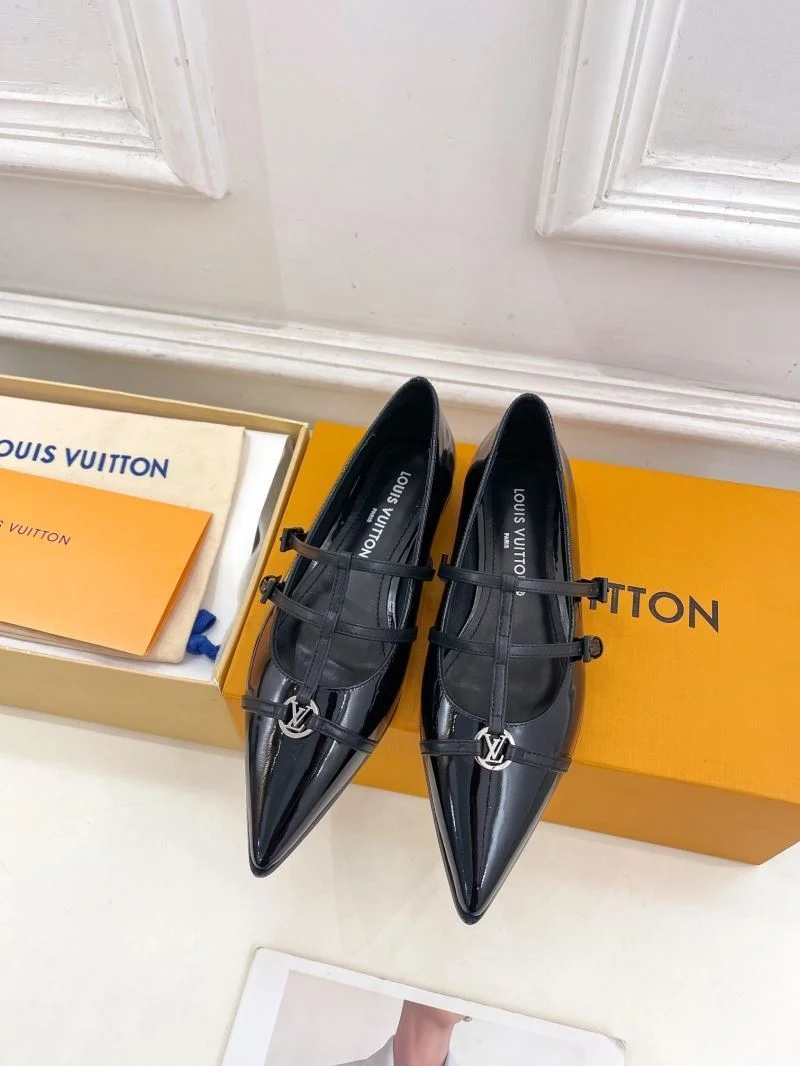 Louis Vuitton Flat Shoes Compact 31289