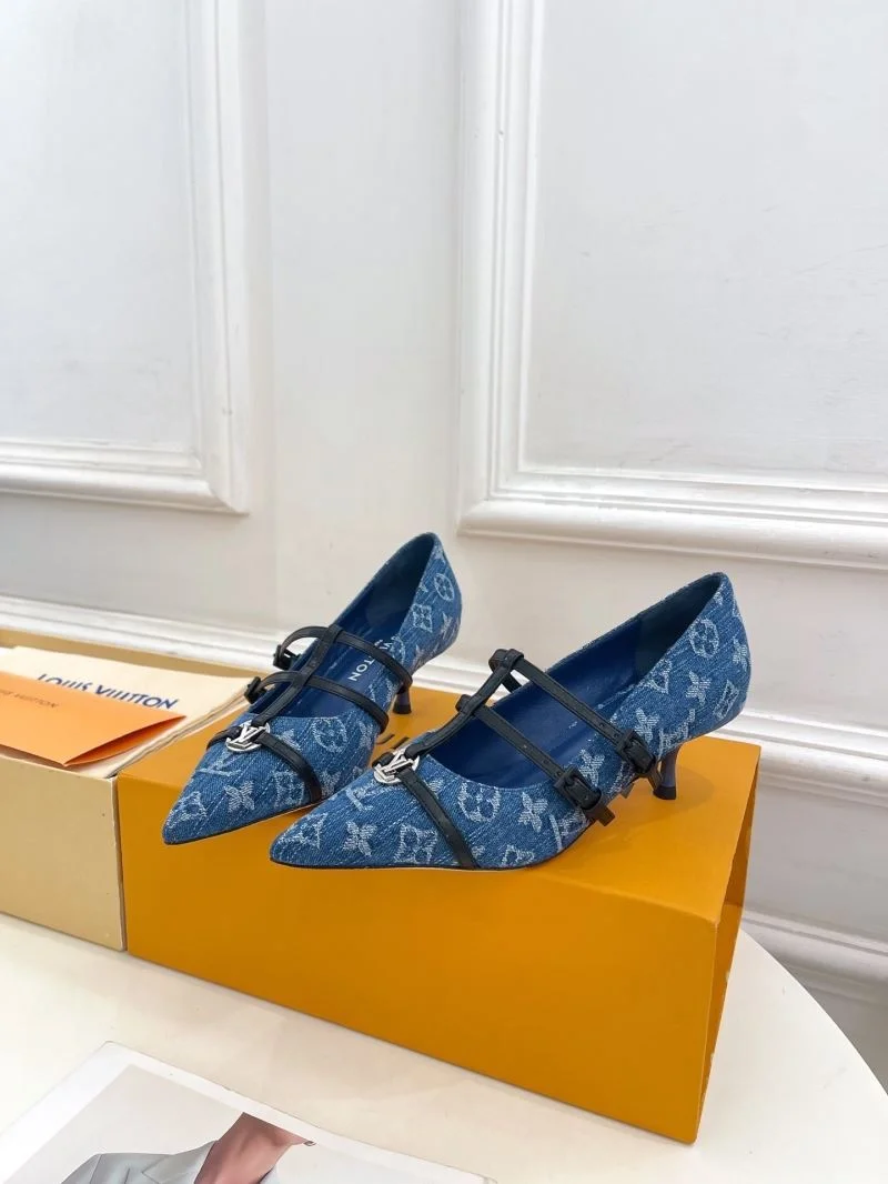 Louis Vuitton Flat Shoes Refined 31301
