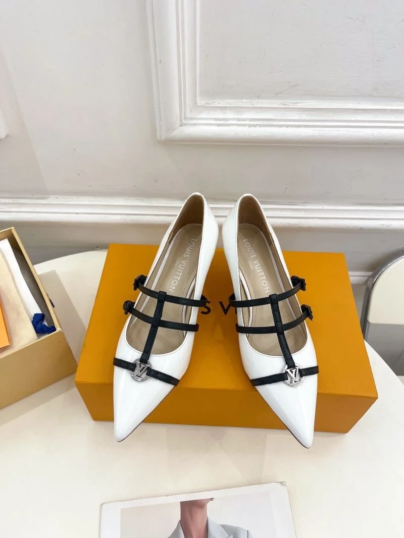 Louis Vuitton Flat Shoes Timeless 31294