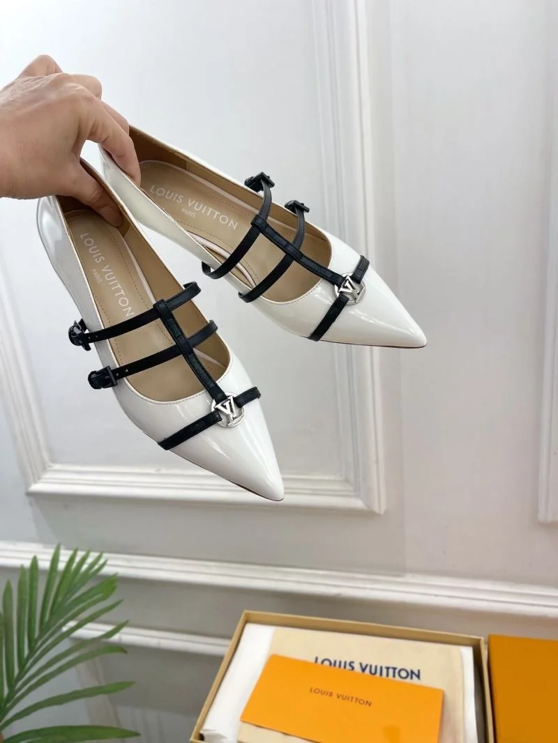 Louis Vuitton Flat Shoes Timeless 31294