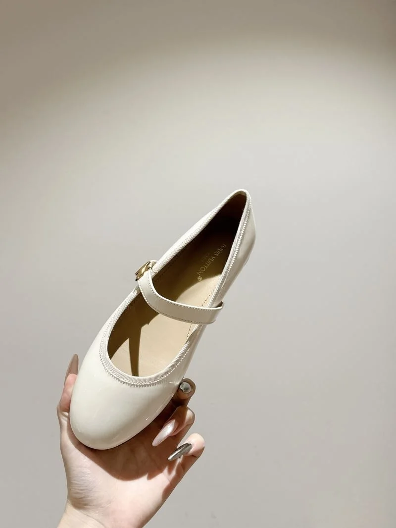 Effortless Louis Vuitton Flat Shoes 31280