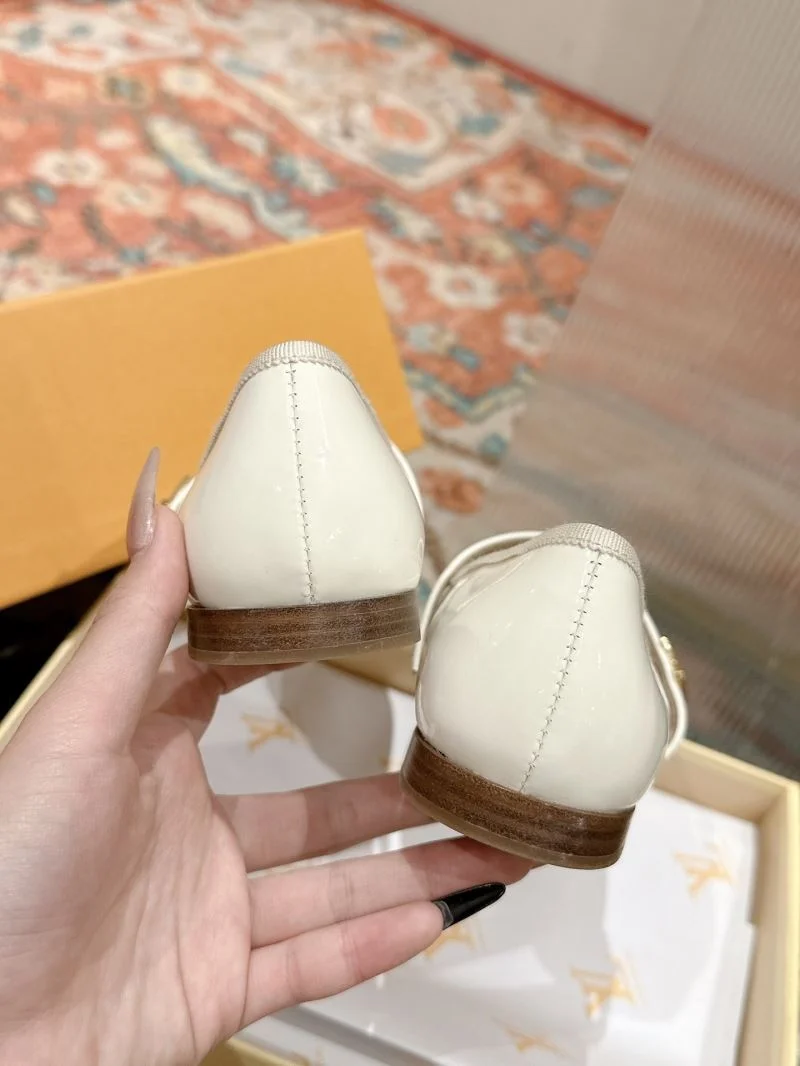 Effortless Louis Vuitton Flat Shoes 31280