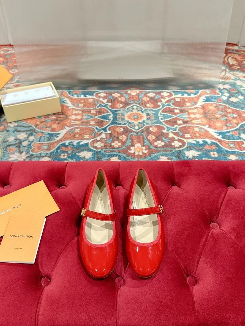 Louis Vuitton Flat Shoes TechFriendly 31277