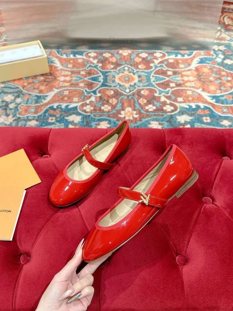 Louis Vuitton Flat Shoes TechFriendly 31277