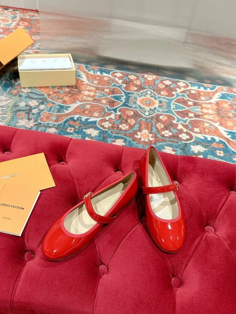 Louis Vuitton Flat Shoes TechFriendly 31277