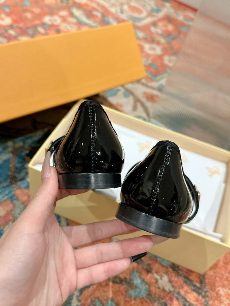 Louis Vuitton Flat Shoes SunProtective 31276