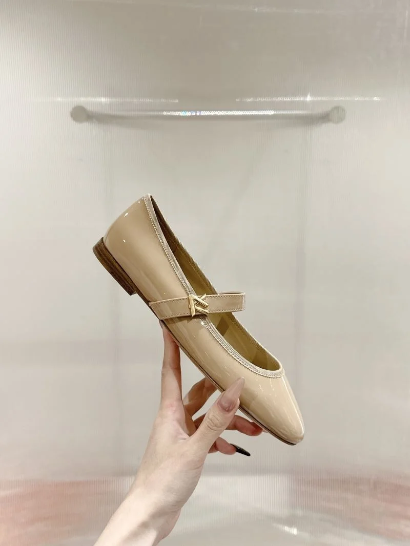 Louis Vuitton Flat Shoes Bright 31274