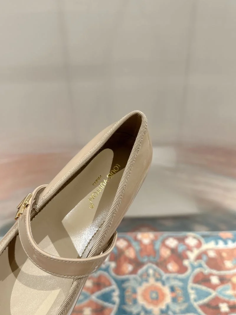 Louis Vuitton Flat Shoes Bright 31274