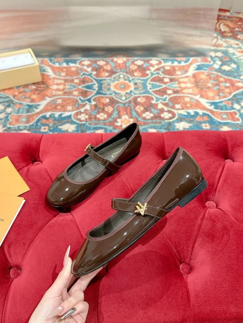 Contemporary Louis Vuitton Flat Shoes 31273