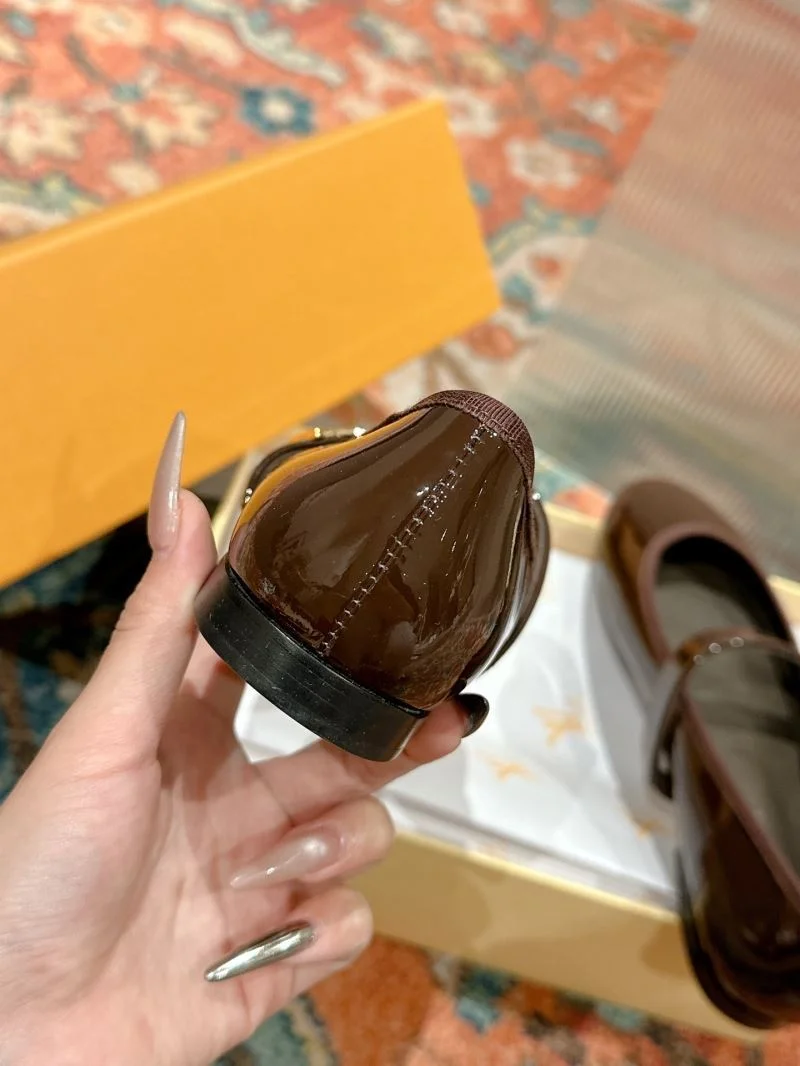 Contemporary Louis Vuitton Flat Shoes 31273