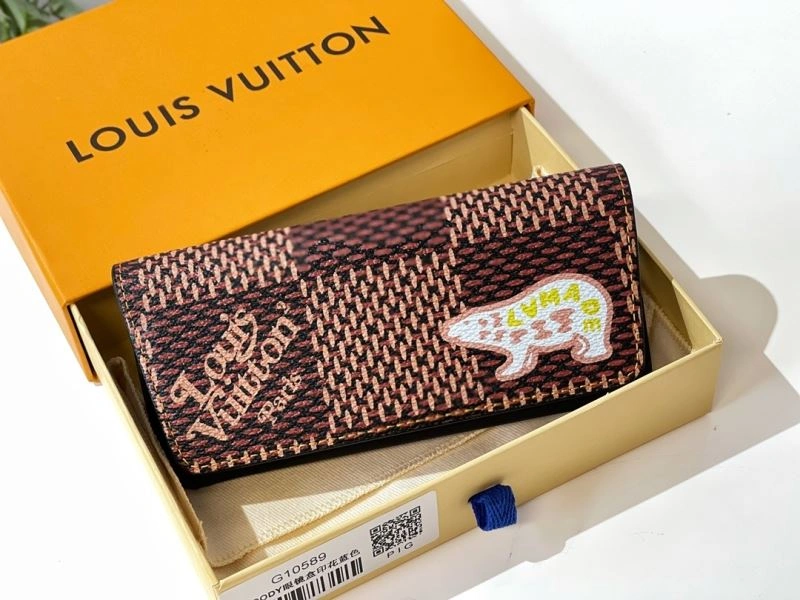 Refined Louis Vuitton Glass Boxes 262836
