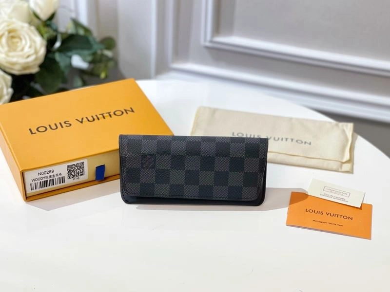 Louis Vuitton Glass Boxes Youthful 262835