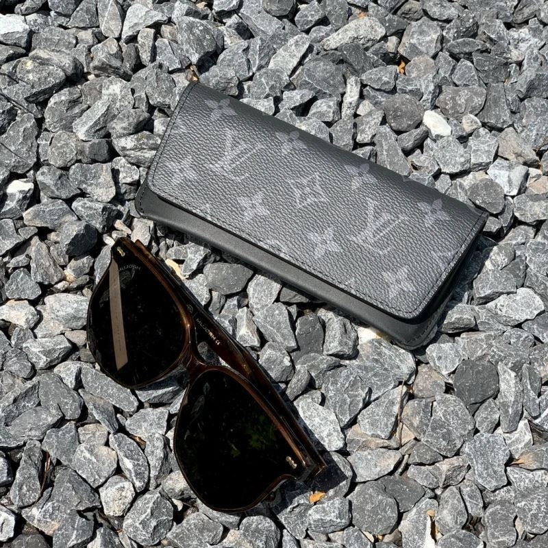 Louis Vuitton Glass Boxes Youthful 262835