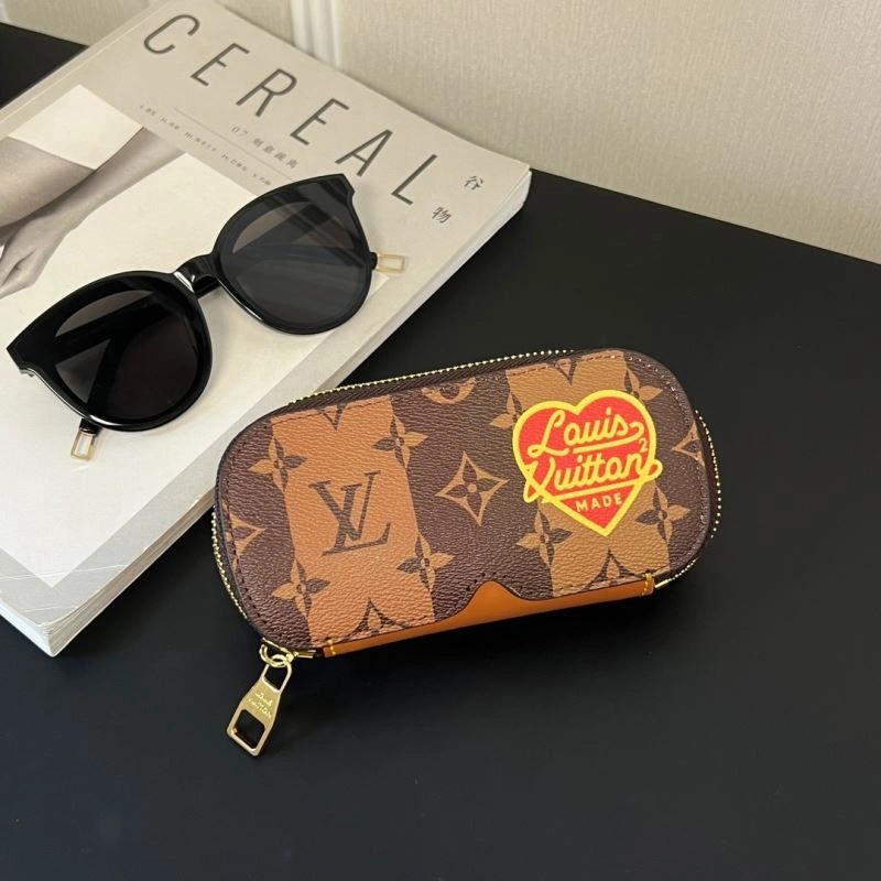 Louis Vuitton Glass Boxes Upgraded 262823