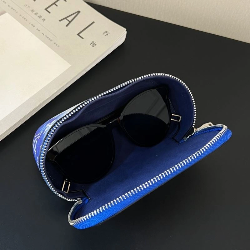 ModernLook Louis Vuitton Glass Boxes 262814