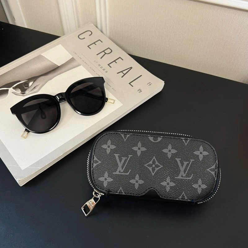 EyeCatching Louis Vuitton Glass Boxes 262826