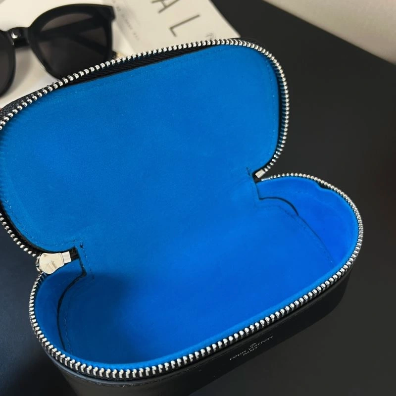 EyeCatching Louis Vuitton Glass Boxes 262826