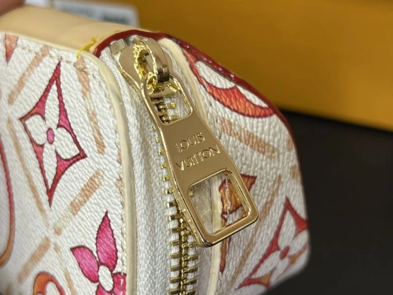 WaterResistant Louis Vuitton Glass Boxes 262822