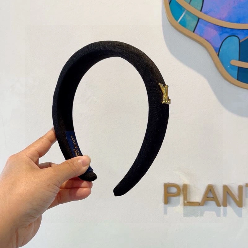 Refined Louis Vuitton Hair Hoop 263532