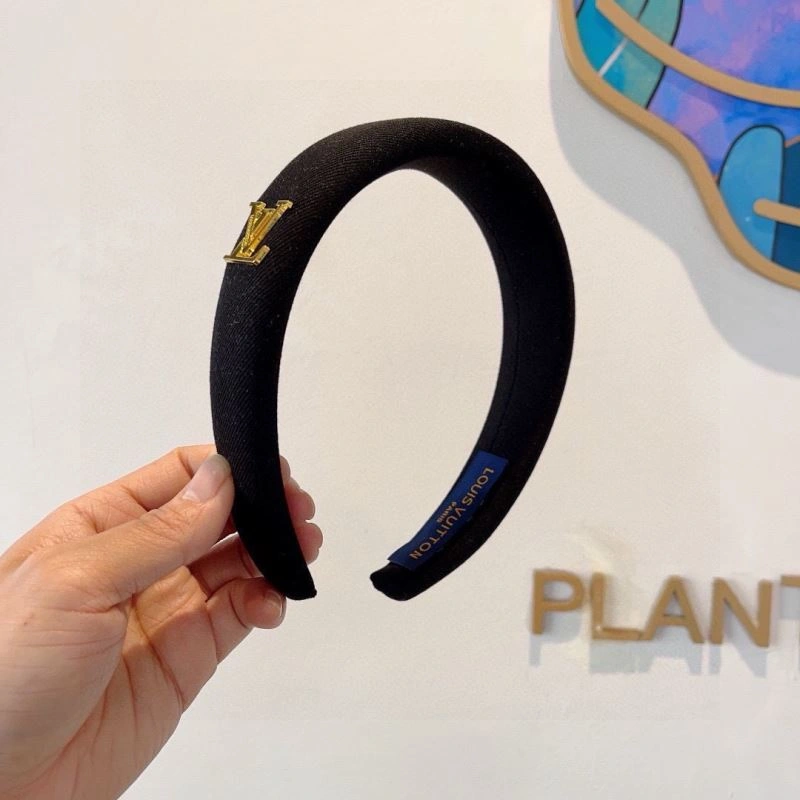 Refined Louis Vuitton Hair Hoop 263532