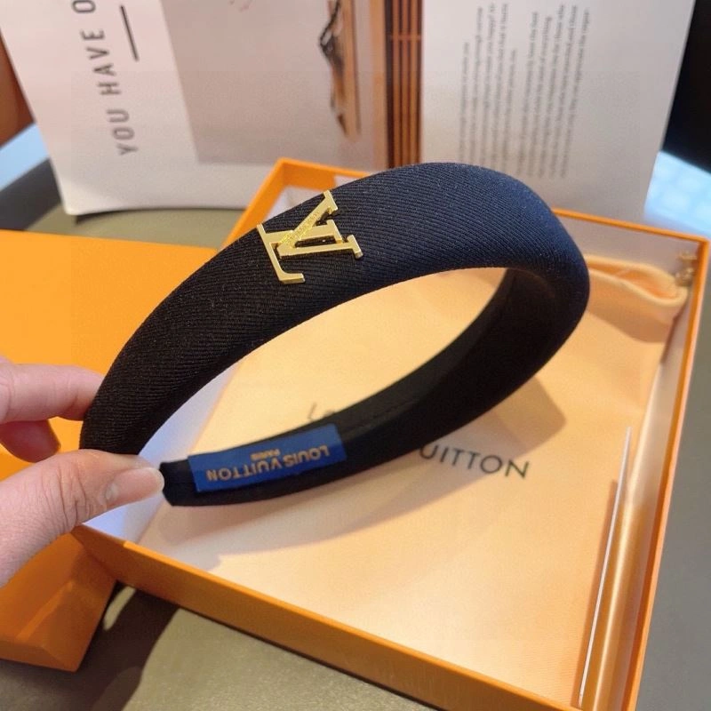 Refined Louis Vuitton Hair Hoop 263532