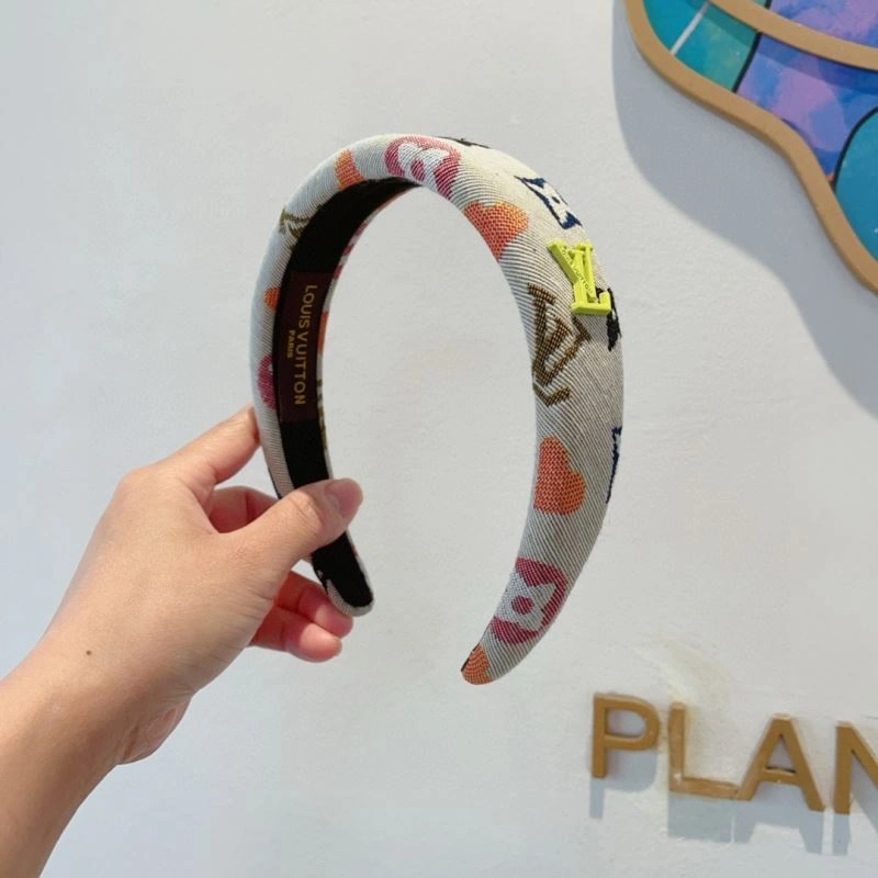Versatile Louis Vuitton Hair Hoop 263517
