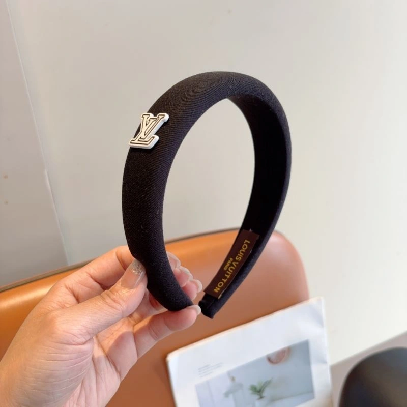 Refined Louis Vuitton Hair Hoop 262999
