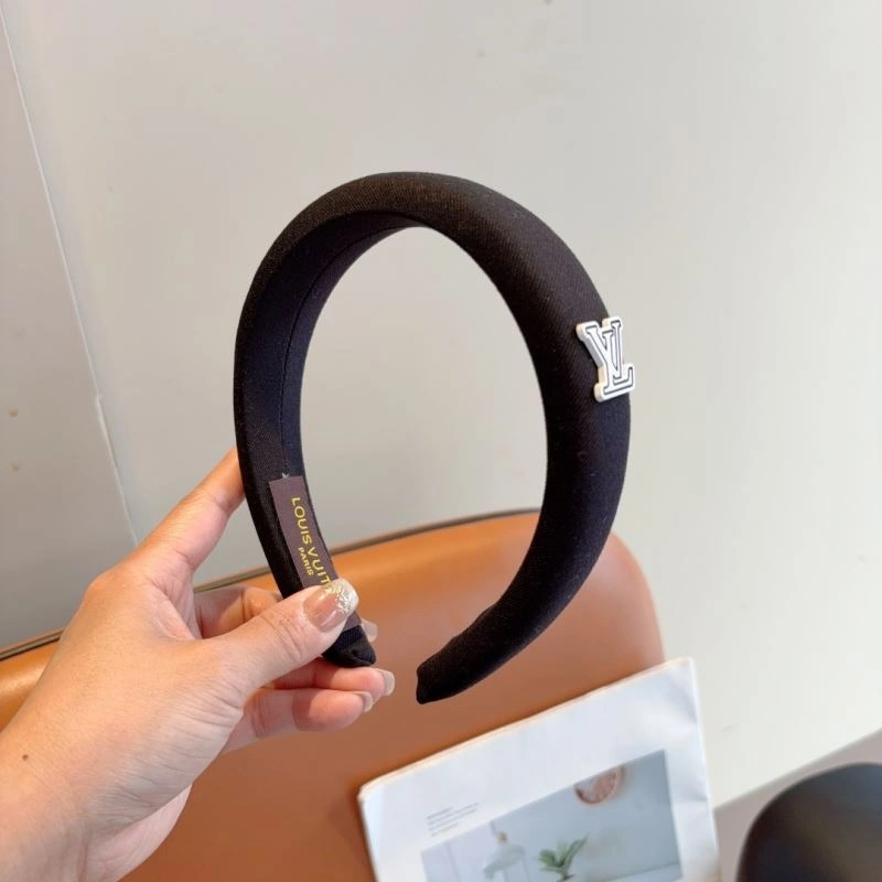 Refined Louis Vuitton Hair Hoop 262999