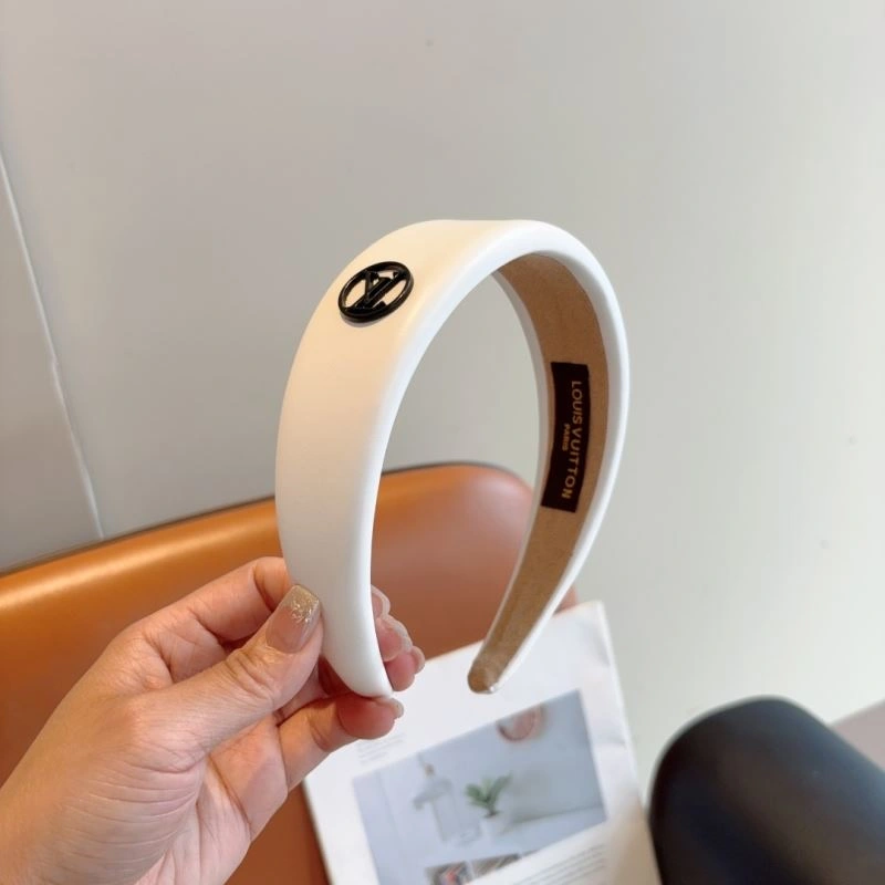 Sporty Louis Vuitton Hair Hoop 262987