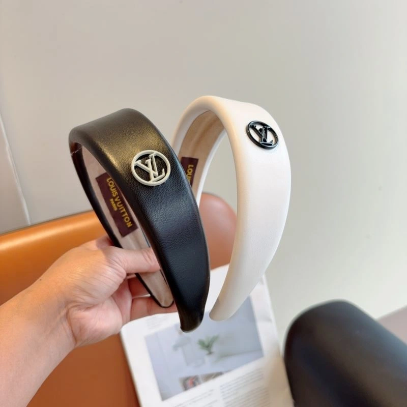 Sporty Louis Vuitton Hair Hoop 262987