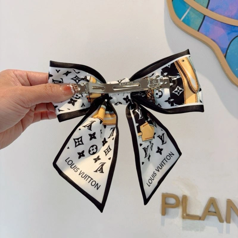 Sleek Louis Vuitton Hair Hoop 262946