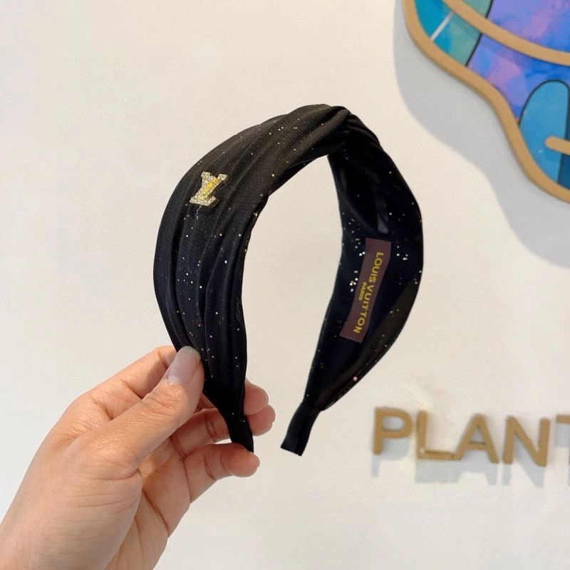 Louis Vuitton Hair Hoop UrbanChic 262939
