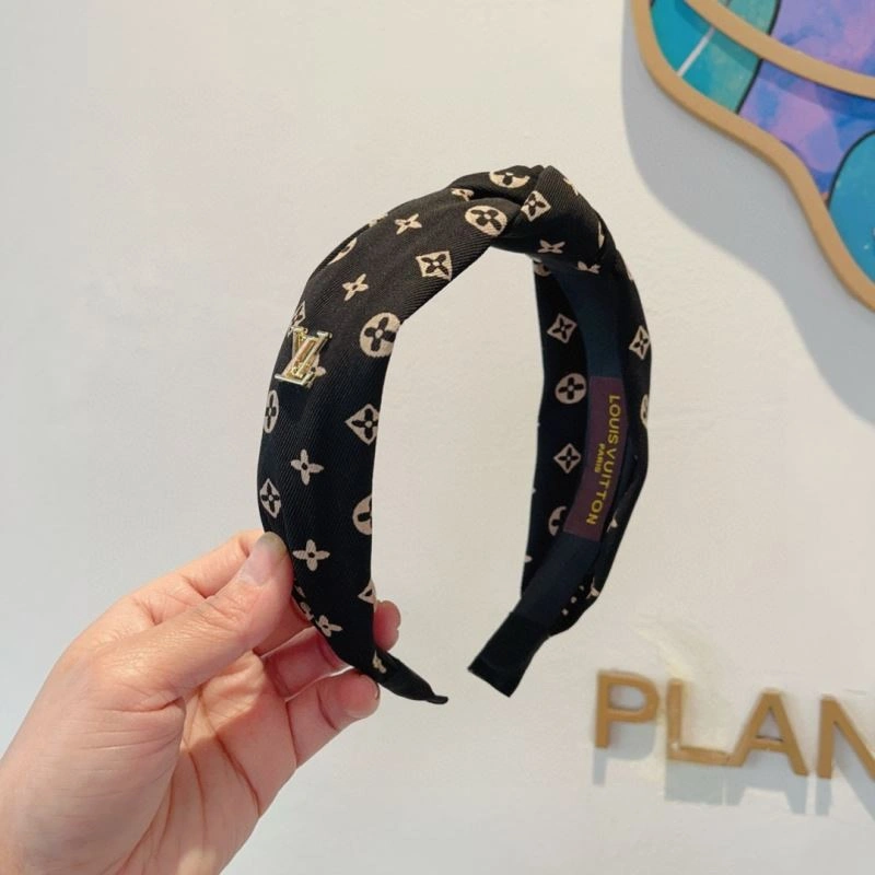 Refined Louis Vuitton Hair Hoop 262938