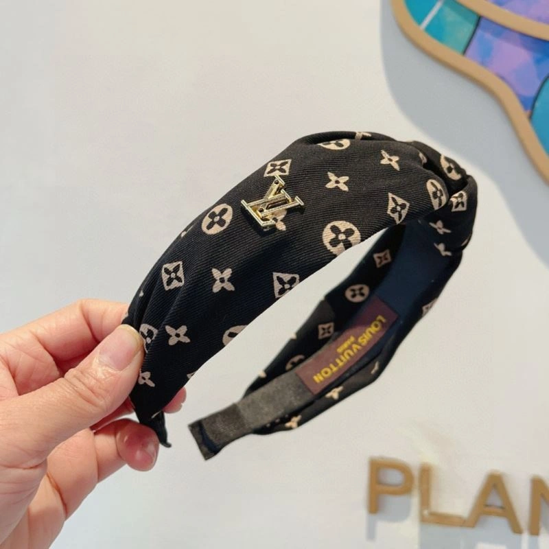 Refined Louis Vuitton Hair Hoop 262938