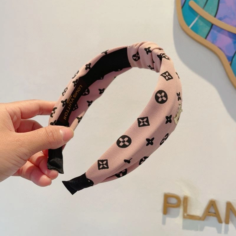 Compact Louis Vuitton Hair Hoop 262932