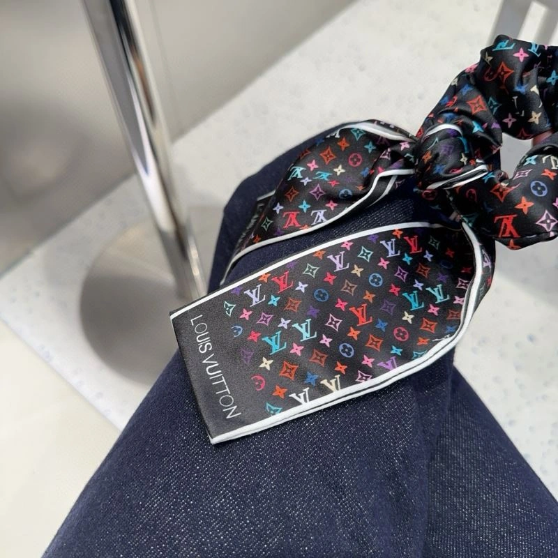 Louis Vuitton Hair Hoop TimelessDesign 264072