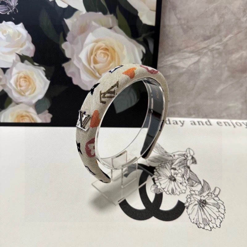 Louis Vuitton Hair Hoop FashionForward 264065