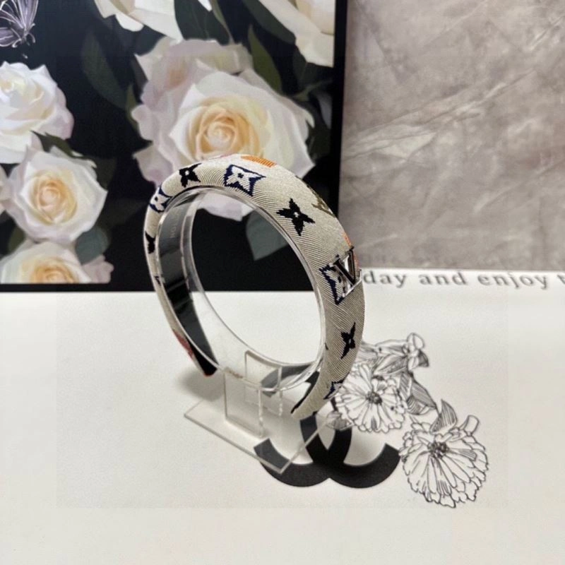 Louis Vuitton Hair Hoop FashionForward 264065