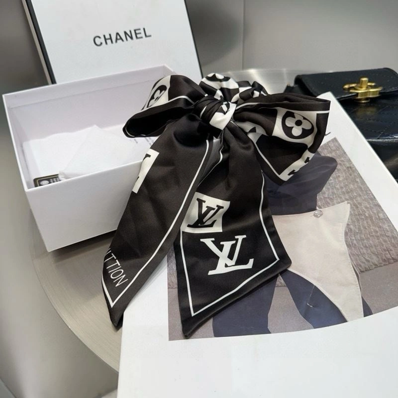 Lightweight Louis Vuitton Hair Hoop 264051