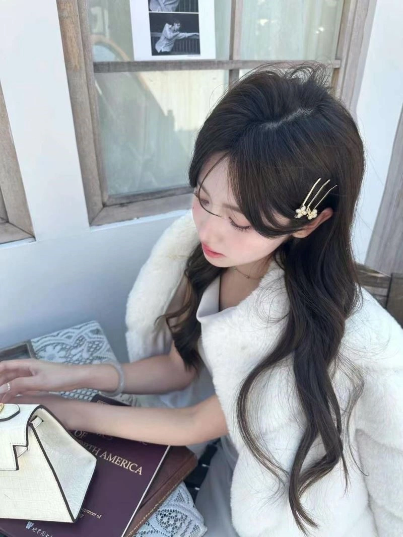 Fashionable Louis Vuitton Hairpins 249769