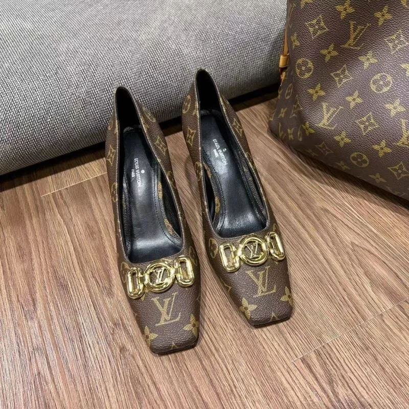 Louis Vuitton Heeled Shoes Versatile 32376