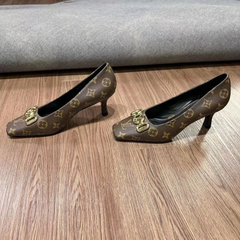 Louis Vuitton Heeled Shoes Versatile 32376