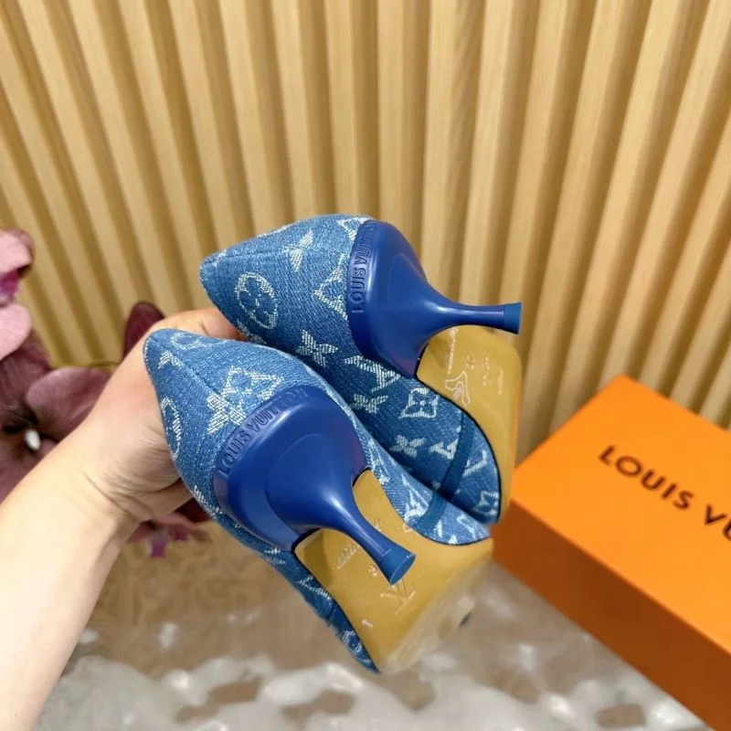 Sleek Louis Vuitton Heeled Shoes 32377