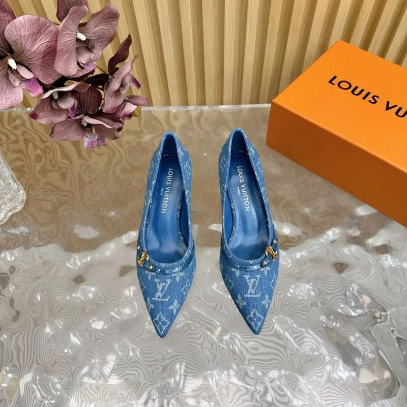 Sleek Louis Vuitton Heeled Shoes 32377