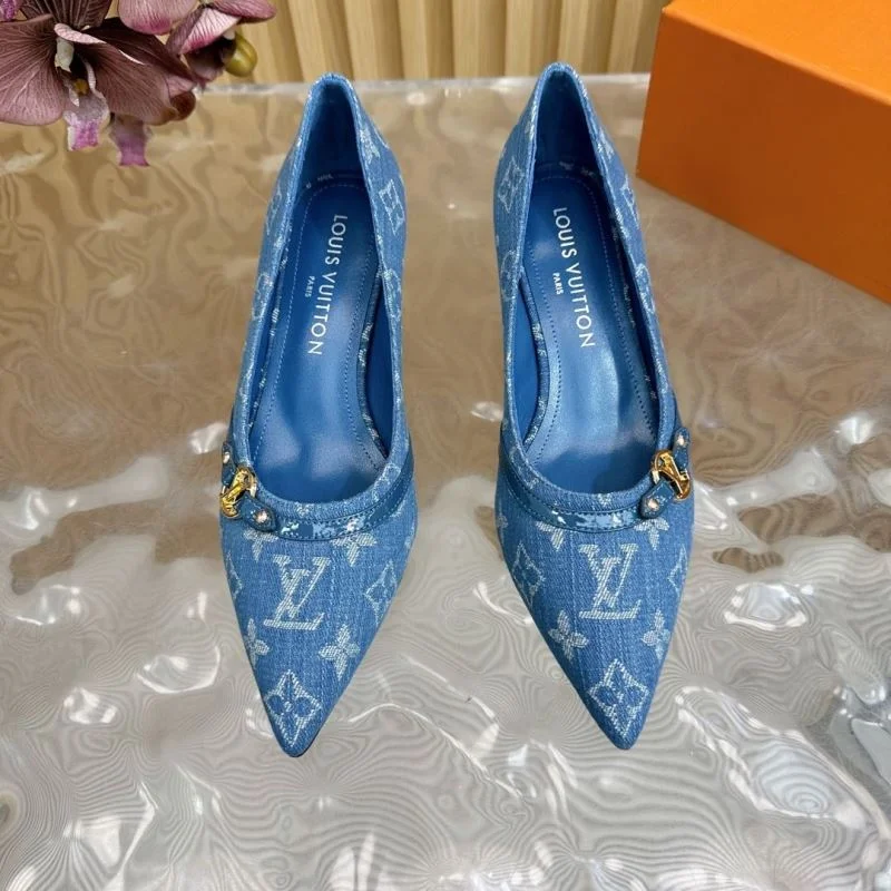 Sleek Louis Vuitton Heeled Shoes 32377