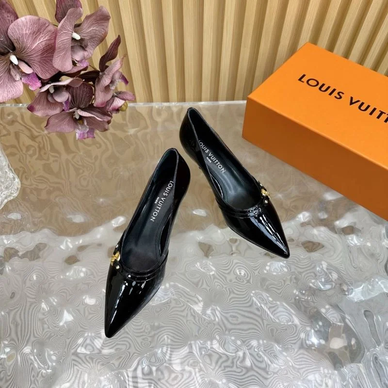 Effortless Louis Vuitton Heeled Shoes 32374