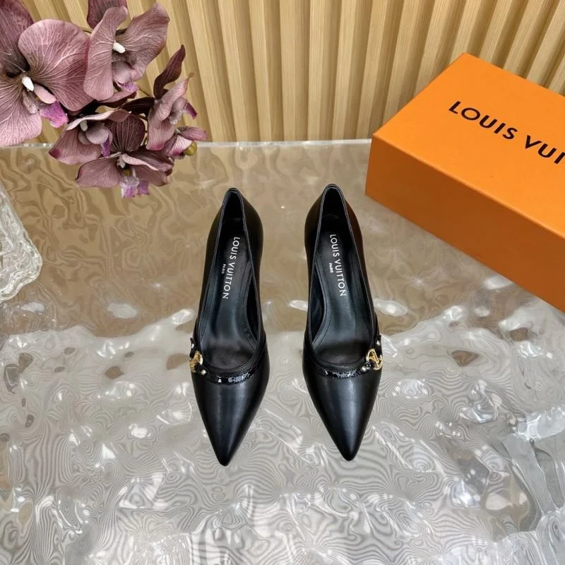 Trendsetting Louis Vuitton Heeled Shoes 32370
